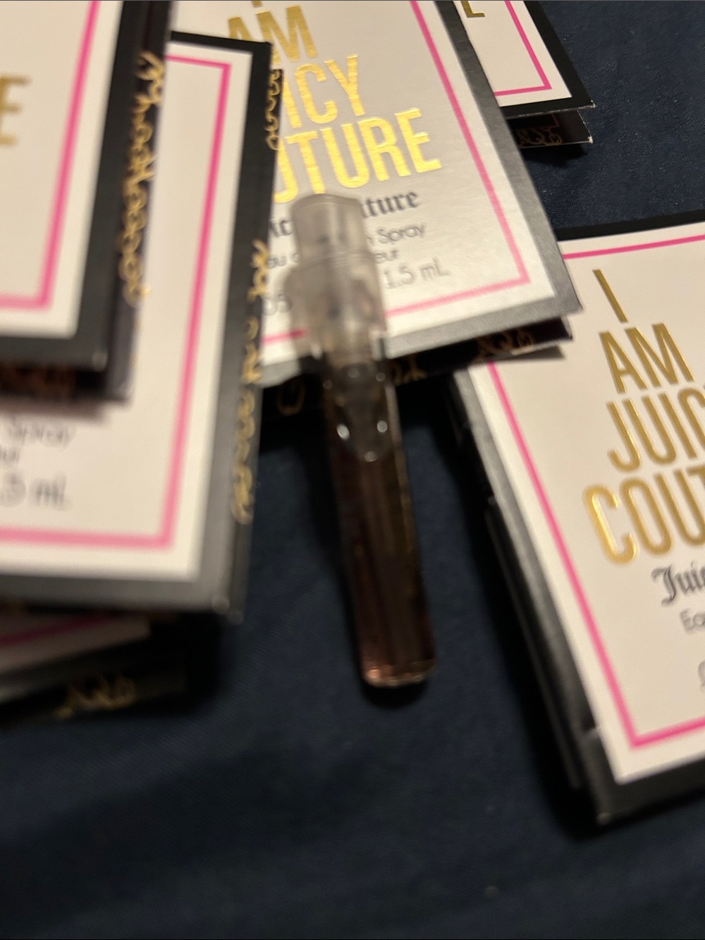 I AM JUICY COUTURE sample packets - Picture 2 of 5